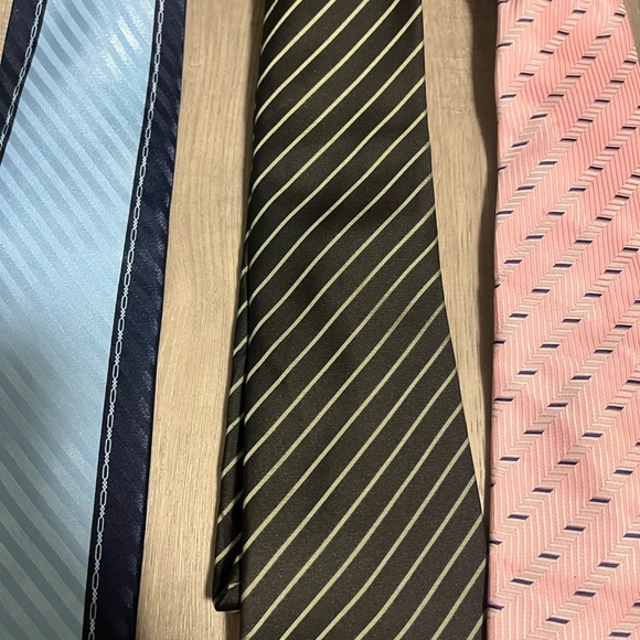 3/$20 Lot of 3 Men's Neck Ties Misc Brands Stripe Designs - Picture 3 of 7